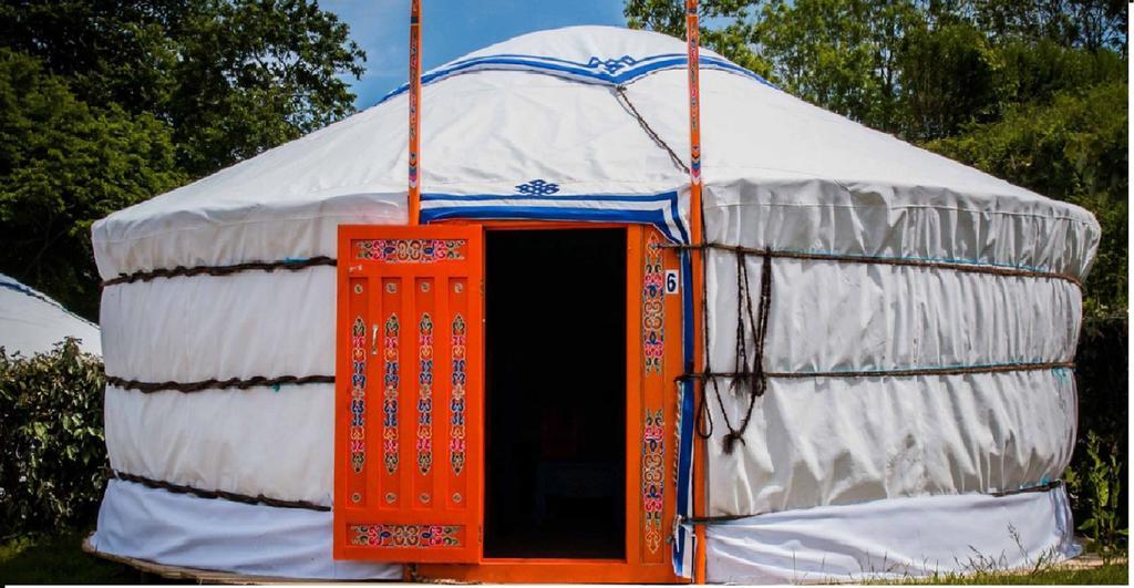 Le Village Insolite Yourte Et Roulotte سان-بونوا-دي-أونديس المظهر الخارجي الصورة